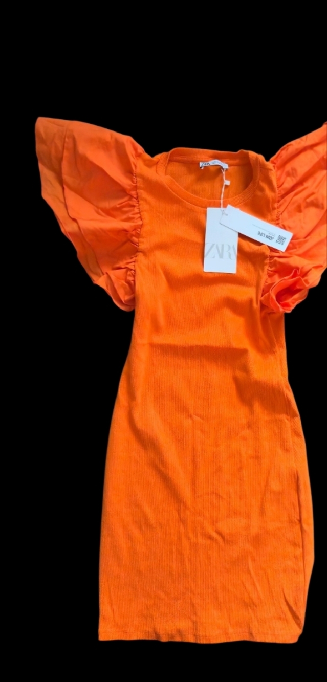 Zara Bright Orange Ribbed Knit Top with Tag